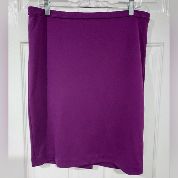 The Limited Purple High Waist Pencil Skirt with Gold Zipper in Size 14 - Picture 1 of 9